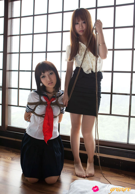 Asian Rope Bondage Girls - Rope bondage looks sexy on the Japanese schoolgirl in her uniform